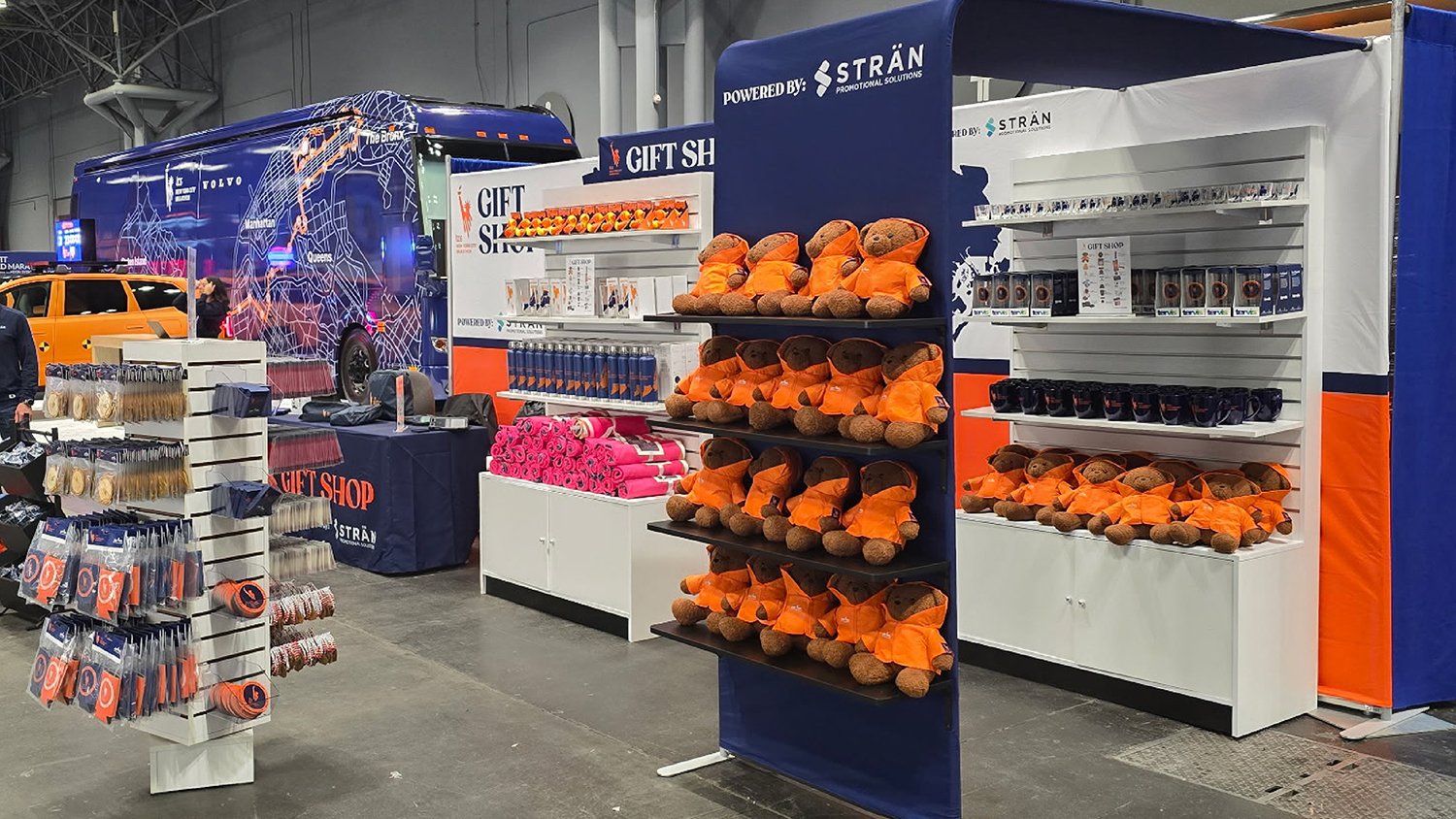 Swag Chat-November-Assets_Spotlight on Stran Swag Chat-November-Assets_Spotlight on Stran